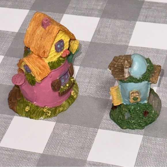 Bunny Rabbits Small Village Figurines Lot of 3 Mushroom Teapot Rabbit Houses - Picture 5 of 16